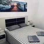 Luxury Two Bed Seaviews Apartmán