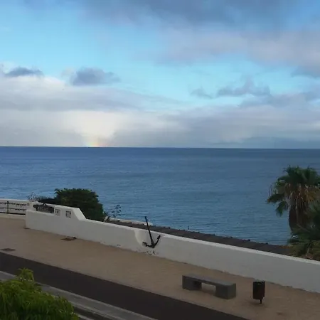 Luxury Two Bed Seaviews Apartmán