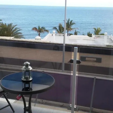 Luxury Two Bed Seaviews Apartman