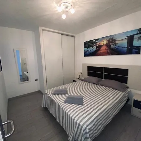 Luxury Two Bed Seaviews Apartamento Puerto del Carmen (Lanzarote)
