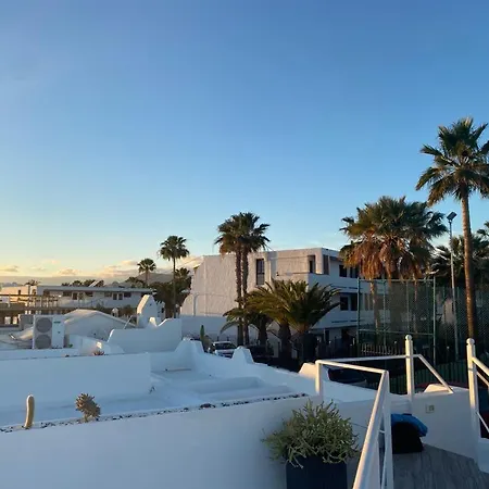 Luxury Two Bed Seaviews Appartement *